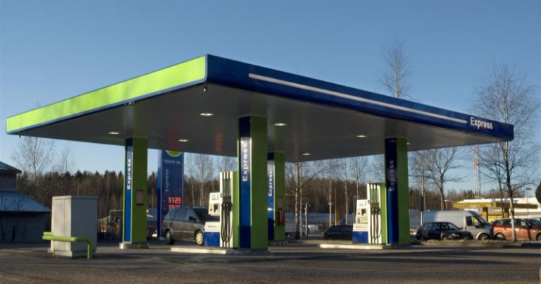 Autotoday 10 vuotta sitten: Autoilijat valmiit maksamaan vielä euron kalliimpaa bensaa!