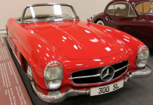 Päivän museoauto: 60-vuotias Mersun lokinsiipimallista kehitetty avomalli