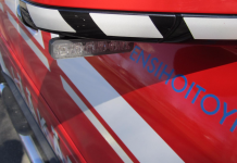 Oulussa auto ajautui päin penkkaa ja syttyi palamaan, kuljettaja menehtyi