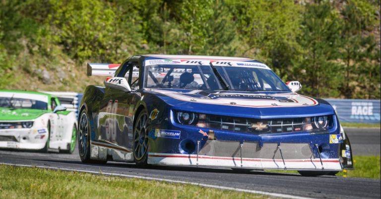 Jari Nurminen sunnuntain valtias V8 Thunder -luokassa