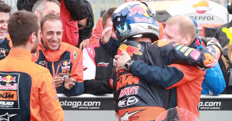 MotoGP: Aki Ajon tiimi kaksoisvoittoon Australiassa