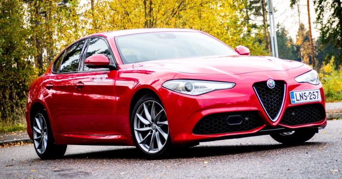 Alfa Romeo Giulia.