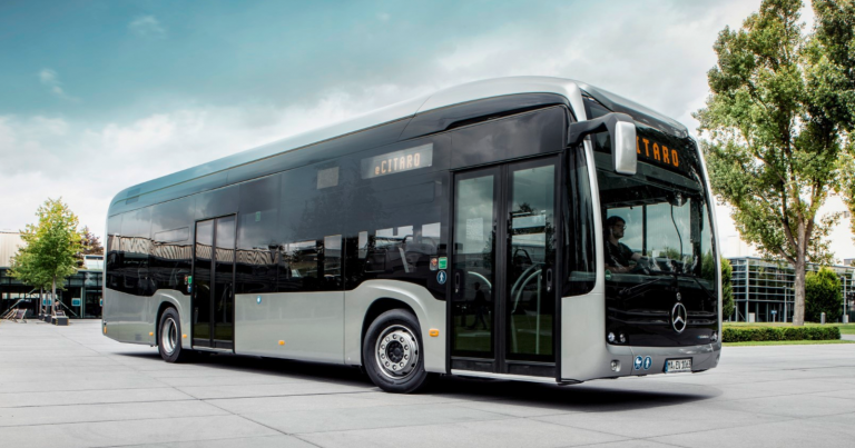 Mercedes-Benz laajentaa eCitaro-mallistoaan ja parantaa akun suorituskykyä