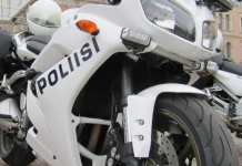 Ralliliikenteessä poliisia pakoon yli 200 km/h – matka päättyi vasta moottoripyörän hajoamiseen