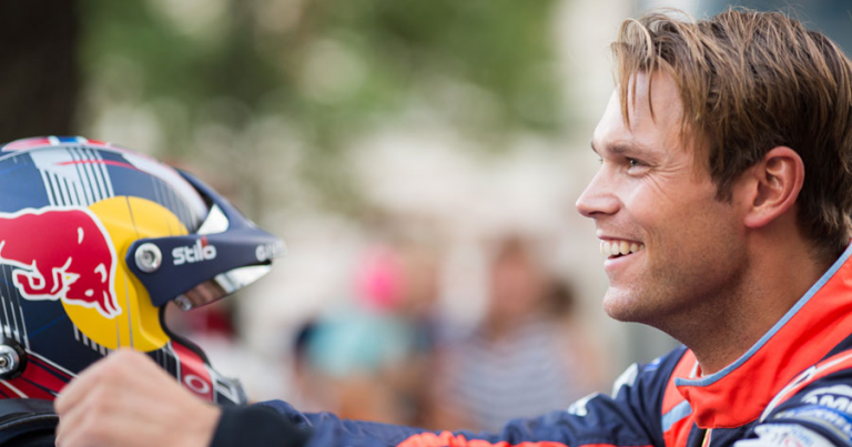 WRC: Ogierilla ja Mikkelsenillä sekuntitaistelu