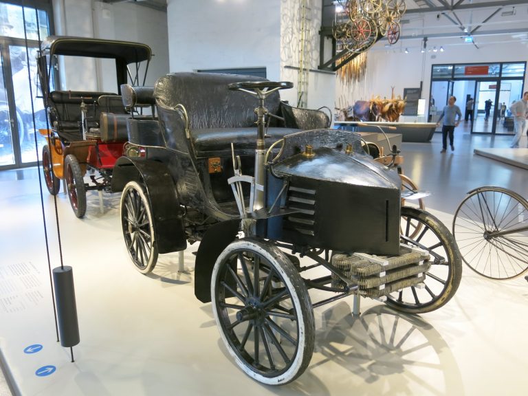 Päivän museoauto: Venäjän sotasaaliiksi joutunut yksi ensimmäisistä Berliinissä rakennetuista autoista