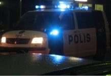 Rattijuopon auto rikkoi pakomatkan päätteeksi kaksi liikenteenjakajaa