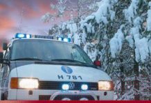 Autotoday 10 vuotta sitten: ”Suksipussi putosi katolta, auto väisti kaiteeseen”