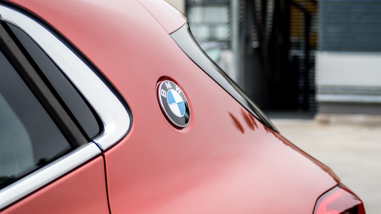 Kuopiossa BMW-autosta varastettiin katalysaattorit!