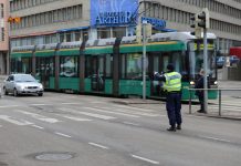 Poliisi: Helsingin bussi- ja ratikkakuskien toiminta oli pääasiassa asianmukaista ja turvallista