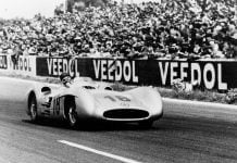 Mercedes-Benz juhlii autourheilun 125-vuotista historiaa