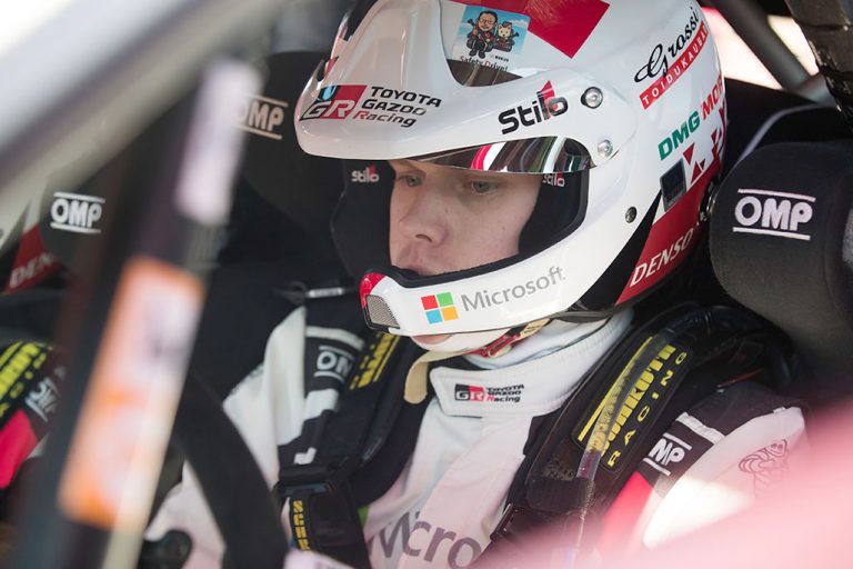 WRC: Toyotalla kolmoisjohto Saksan MM-rallissa ennen viimeistä päivää