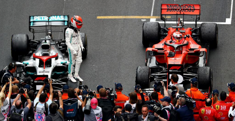 Mika Häkkinen: Max Verstappen selvisi liian kevyellä rangaistuksella törmäyksestään Valtteri Bottakseen