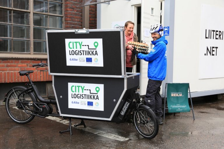Helsingissä kokeillaan konttipyöriä ja sähkömopoja jakeluautojen korvaajina