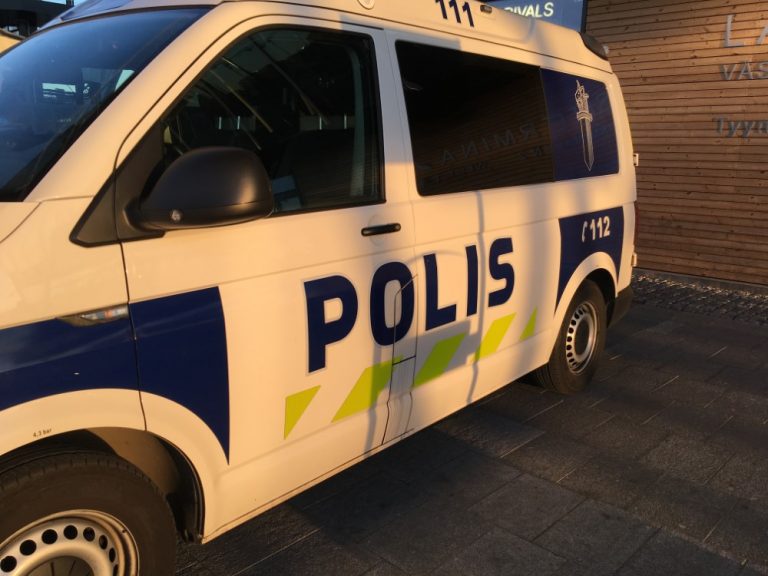 Autoihin ja asuntoihin Espoossa pyrkinyt mies on vangittu