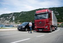 Jalankulkijoita tunnistava hätäjarruavustin vakiovarusteeksi Mercedeksen kuorma-autoihin