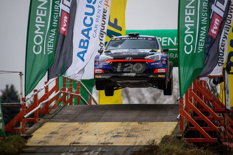 Jari Huttunen Puolaan ralliin — tavoitteena kärkipaikka