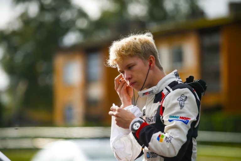WRC: Rovanperä nousi päivän päätteeksi neljänneksi