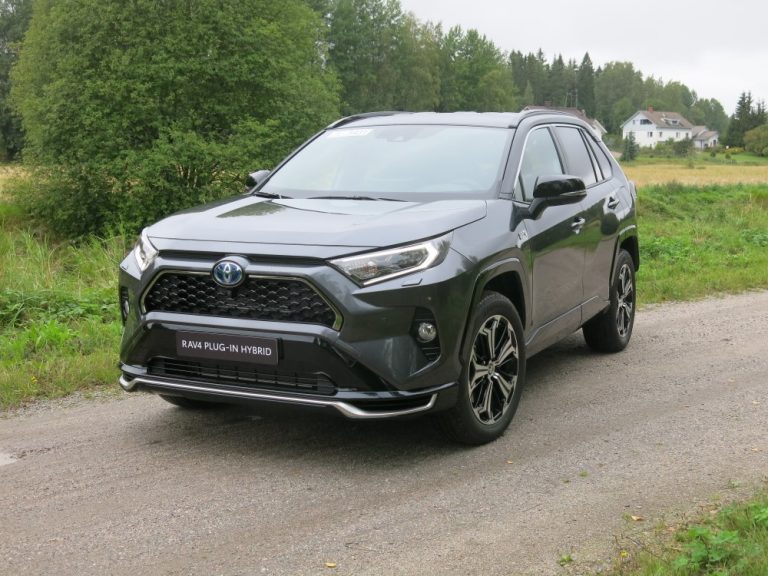 Toyota on edelleen luotetuin automerkki Suomessa