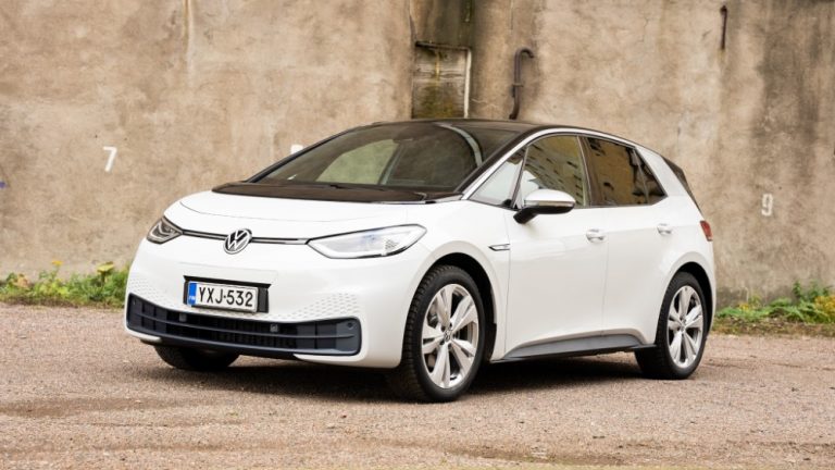 Autotoday testasi: Volkswagen ID.3 — sähköautoilun helppous, kokoaan suuremman auton mukavuus