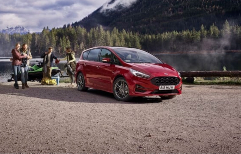 Seitsemänpaikkainen Ford S-Max on nyt saatavana myös itselataavana ...