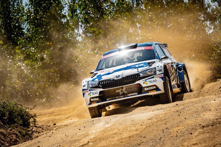 WRC: Rengasrikkojen sarja pysäytti Lindholmin Portugalissa