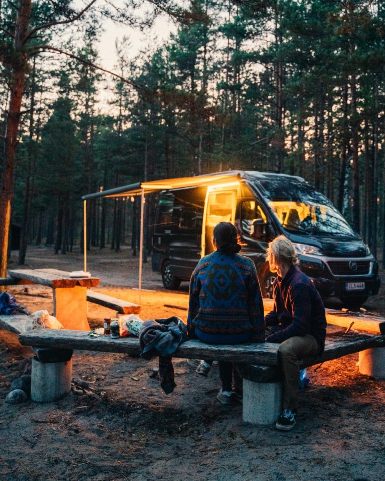 Tämäkö Suomen paras kesätyö? Kierrä matkailuautolla ympäri Suomea!