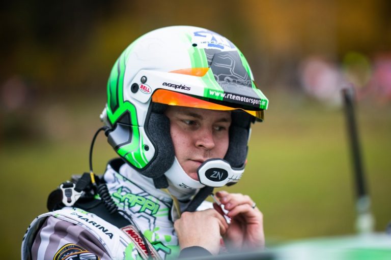 WRC: Tästä tilanteesta lähdetään Suomen MM-rallin päätöspäivään