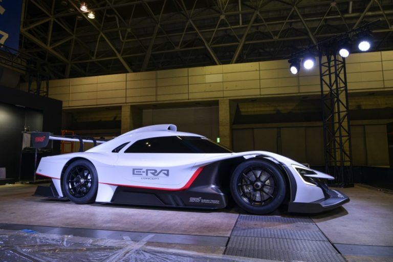 Subaru esittelee kaksi uutta sähköistä STI-konseptiautoa Tokion Auto Salon -näyttelyssä