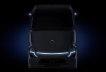 Mercedes-Benz Trucks esittelee pitkien ajomatkojen eActros LongHaul -sähkökuorma-auton syyskuussa