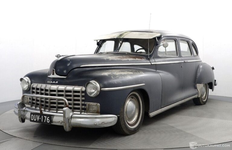 Katsastettu vuoden 1948 Dodge Custom Sedan myytävänä huutokaupassa