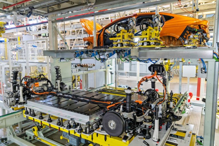 Škoda Auto valmistanut jo puoli miljoonaa akustoa Volkswagen-konsernin autoihin