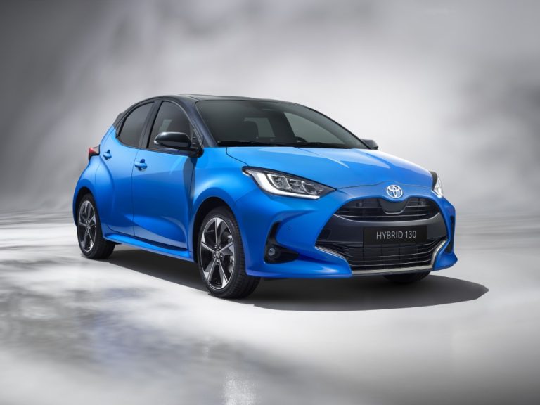 Uudistuva Toyota Yaris Suomeen ensi vuonna