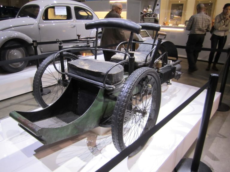 Päivän museoajoneuvo: Ranskan ensimmäinen polttomoottorikäyttöinen ajolaite
