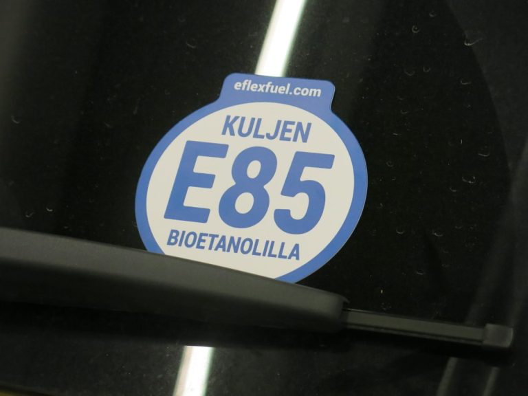 Innostuvatko suomalaiset nyt etanoliautoilusta?