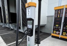 Sähkökuorma-autot toimittavat nyt elintarvikkeita Oulun ja Mikkelin seudulla