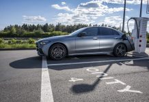 Mercedes-Benzin kokonaismyynnistä joka viides on sähköauto tai lataushybridi