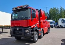 Suomeen tullut Renault Trucks K 520 8×8 -jokapyörävetoinen raskas hinausauto