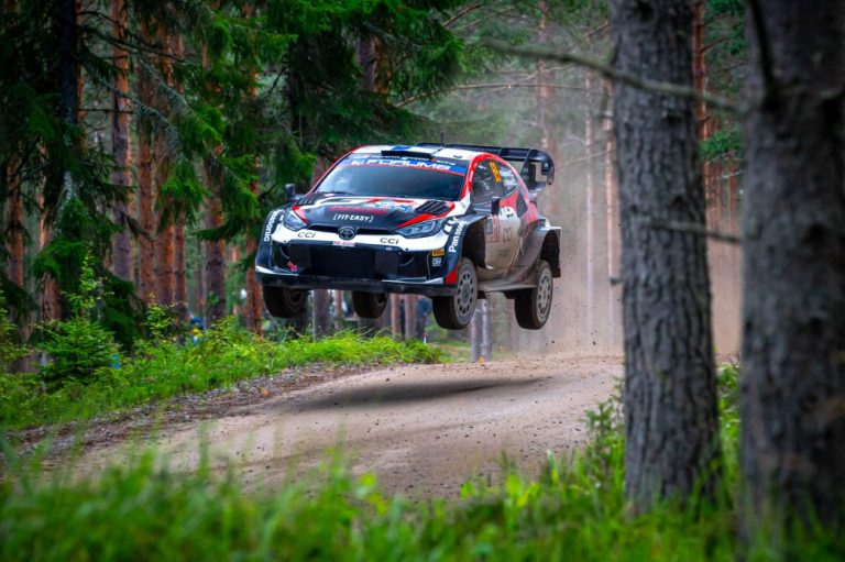 WRC: Tuleeko sunnuntaina pitkästä aikaa taas Suomen MM-rallin voitto Suomeen?