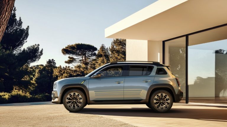 Tällainen on uusi Tipparellu — Renault 4 E-Tech 100% electric