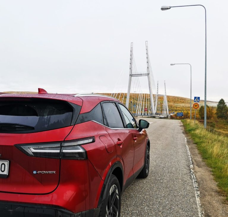 Yhdellä tankillisella Utsjoelta Hankoon