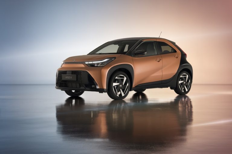 Uusi Toyota Aygo X Hybrid on nyt hinnoiteltu!