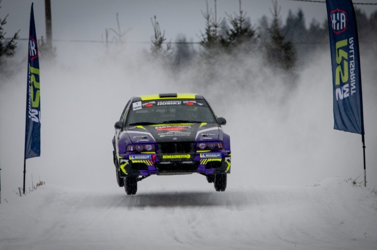 Rallisprintin SM-kauden avauskisa ajettiin ennätysyleisön edessä