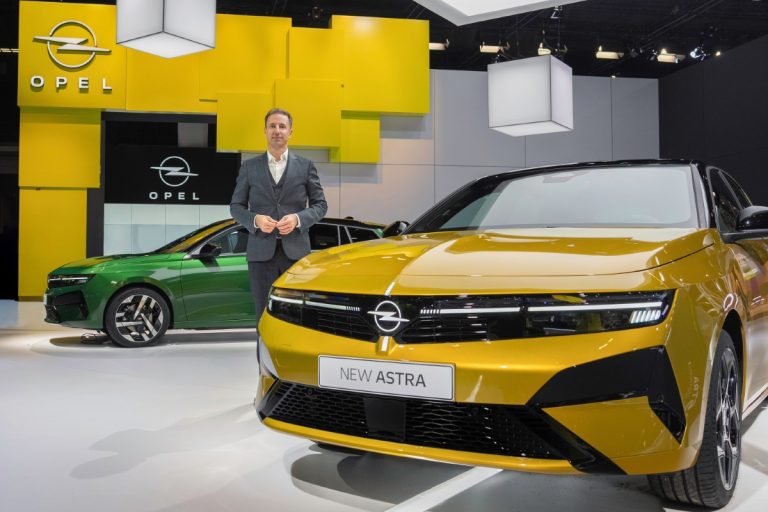 Opel Astra -mallisto päivittyi