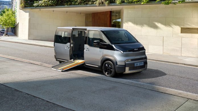 Kia pv5 Wav Side entry Kuva Kia