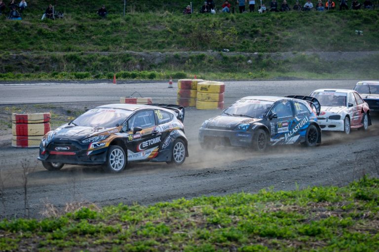 Rallicrossin SM-kausi avattiin Hyvinkäällä