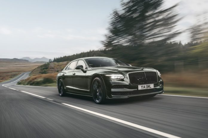Bentley Flying Spur etuviisto Kuva Bentley