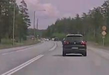 Poliisi kaipaa Raaseporin kuolonkolarin silminnäkijänä tämän auton kuljettajaa!