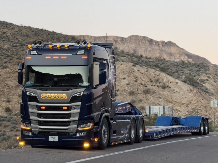 Blue Scania R770 Kuva Bruce Wilson
